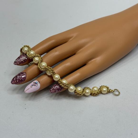 Vintage Bracelet Art Deco Gold Tone Faux Pearl Scrolling Rope Chain 7 in Estate - Picture 3 of 6